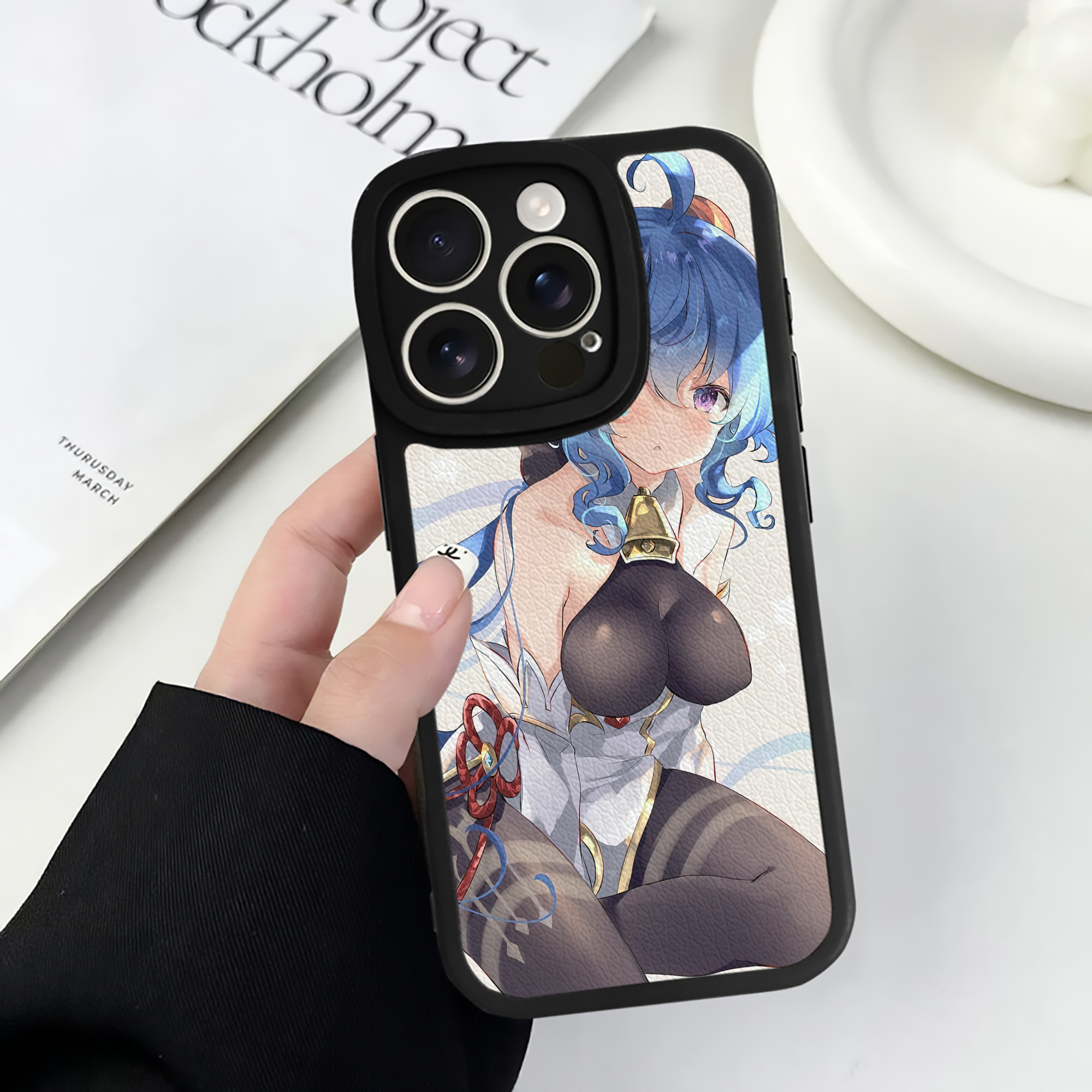 げんし神 genshin 【iPhone 16シリーズ対応】シリコンスマホケース（レザー調） 材質：シリコン
